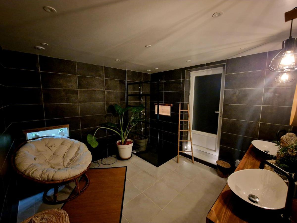 Lou Mouli Di Baou Bed and Breakfast Labeaume Eksteriør billede